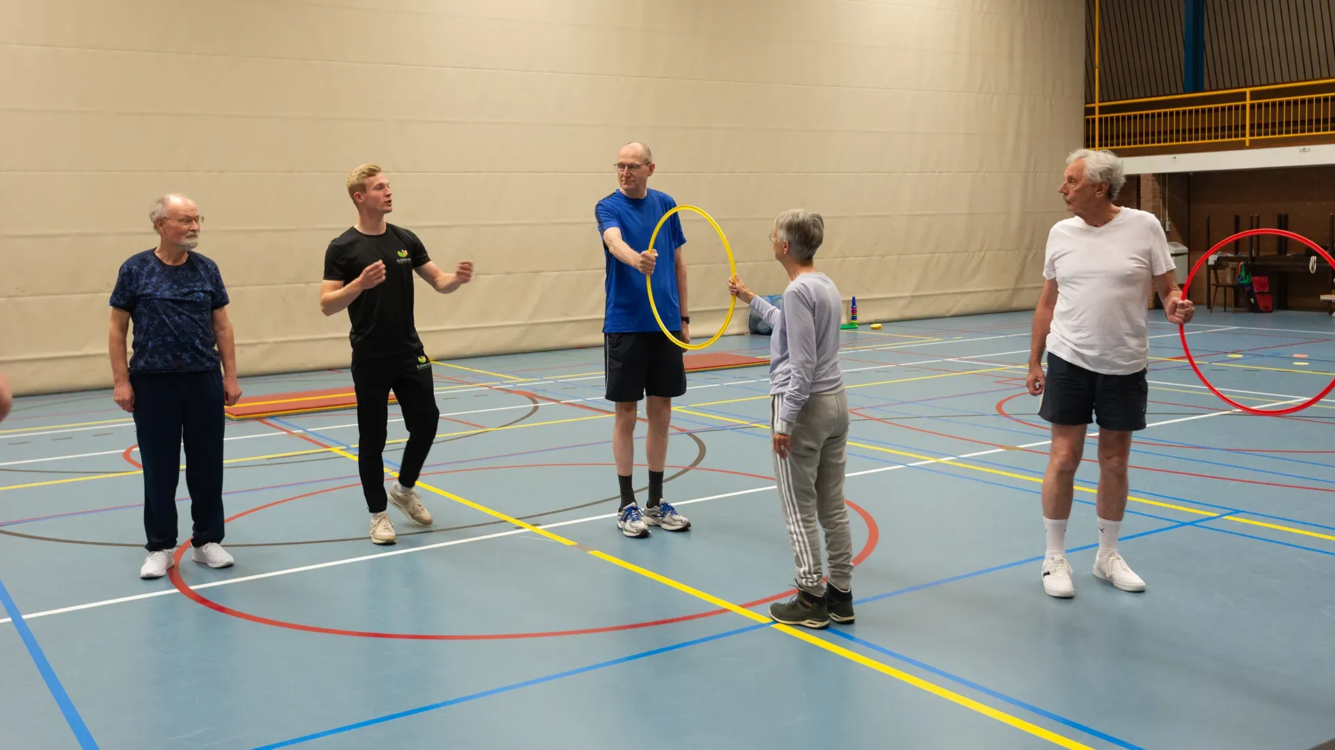 Deelnemers van Elders Fit tijdens een groepsles